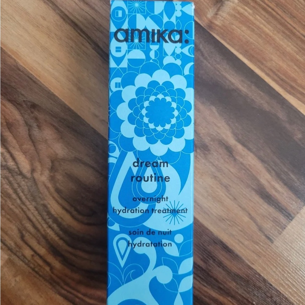 New! Amika Dream Routine - Picture 2 of 3